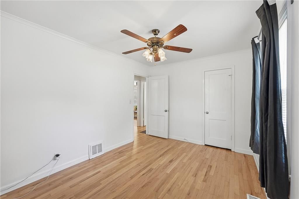 601 W 86th Terrace — photo 13