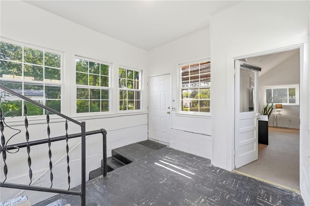 601 W 86th Terrace — photo 18