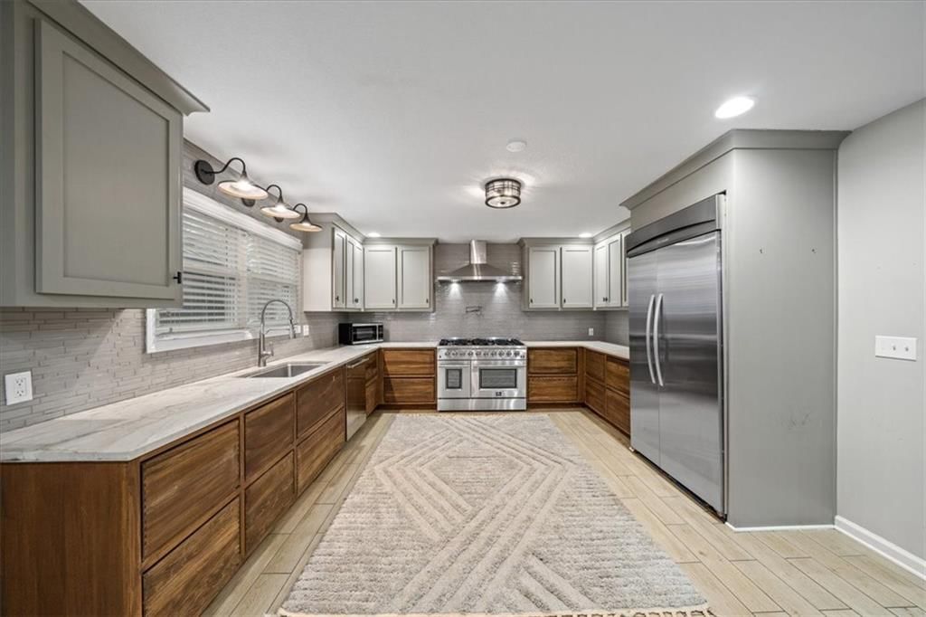 3617 NW Blue Jacket Drive — photo 5