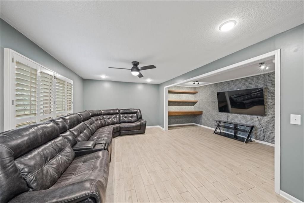 3617 NW Blue Jacket Drive — photo 17