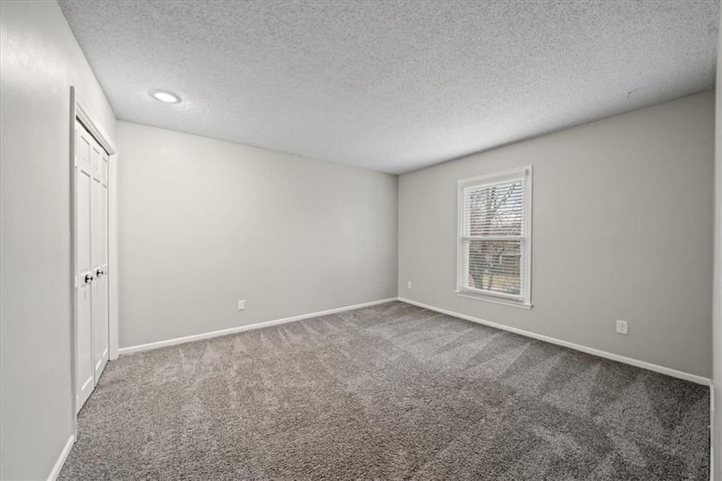 3617 NW Blue Jacket Drive — photo 34