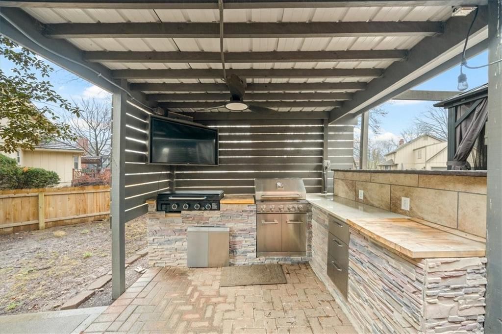 3617 NW Blue Jacket Drive — photo 48