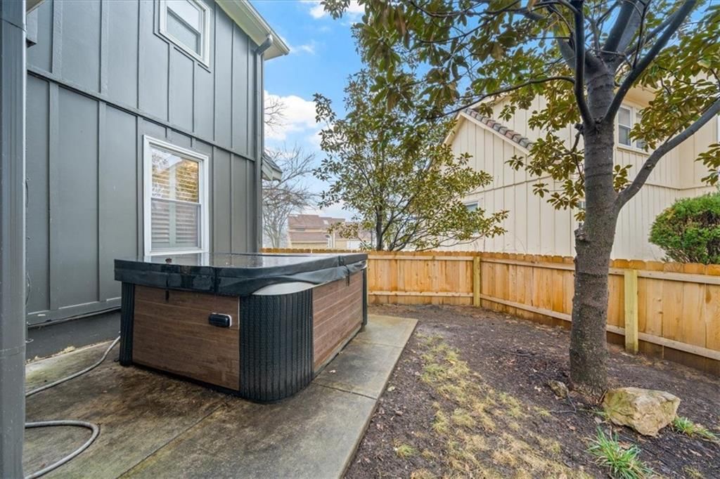 3617 NW Blue Jacket Drive — photo 50