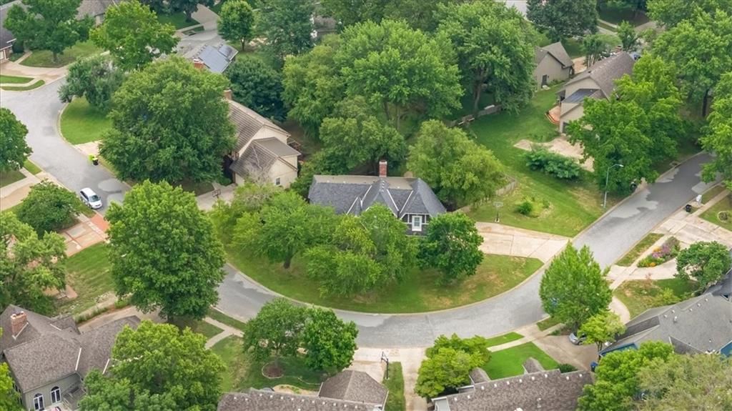 3617 NW Blue Jacket Drive — photo 52