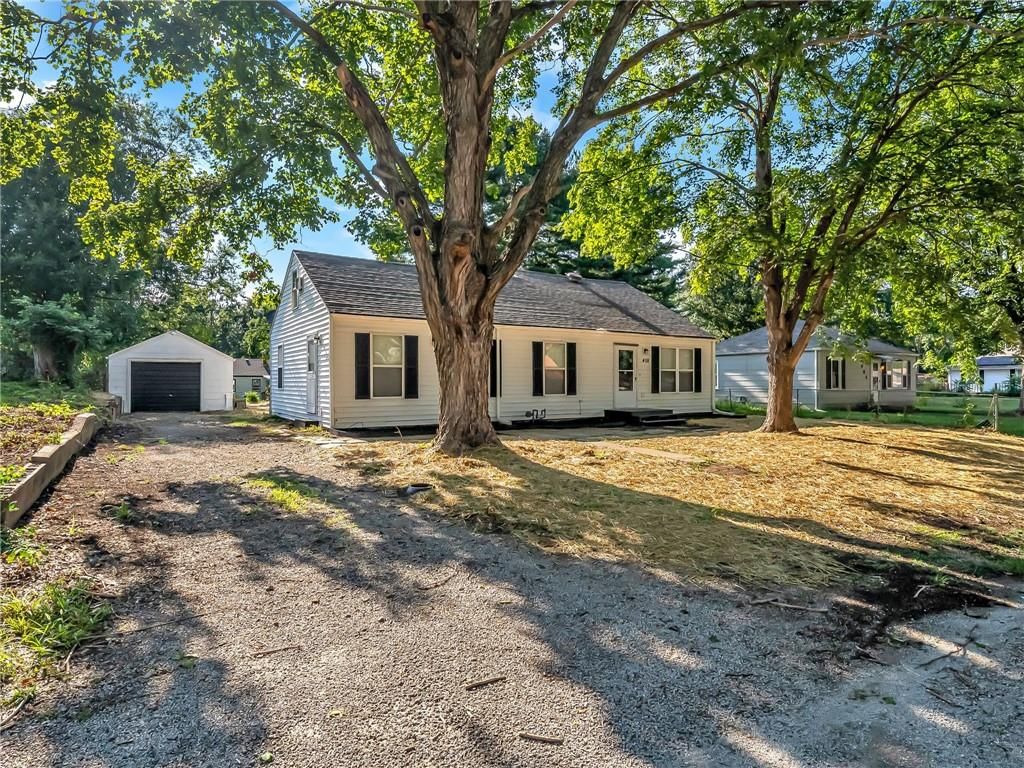 408 Zoe Street — photo 3