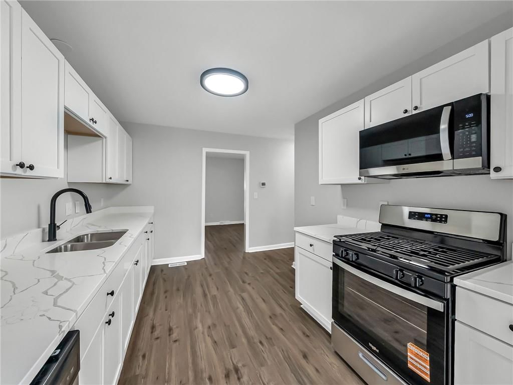 408 Zoe Street — photo 11