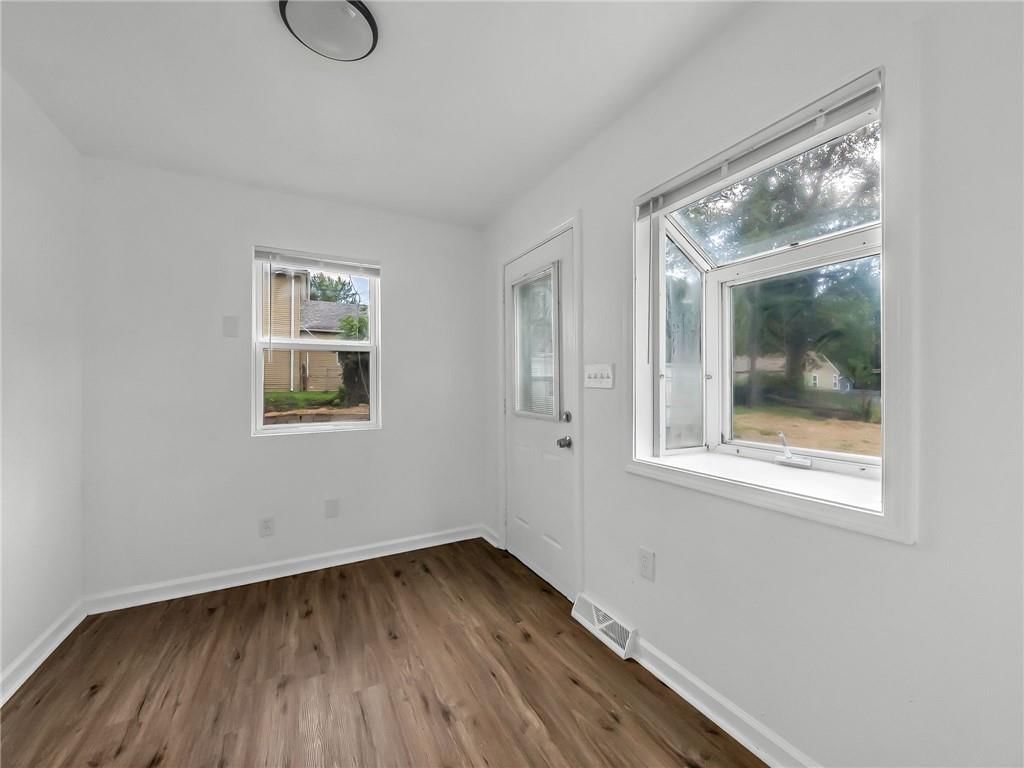 408 Zoe Street — photo 12