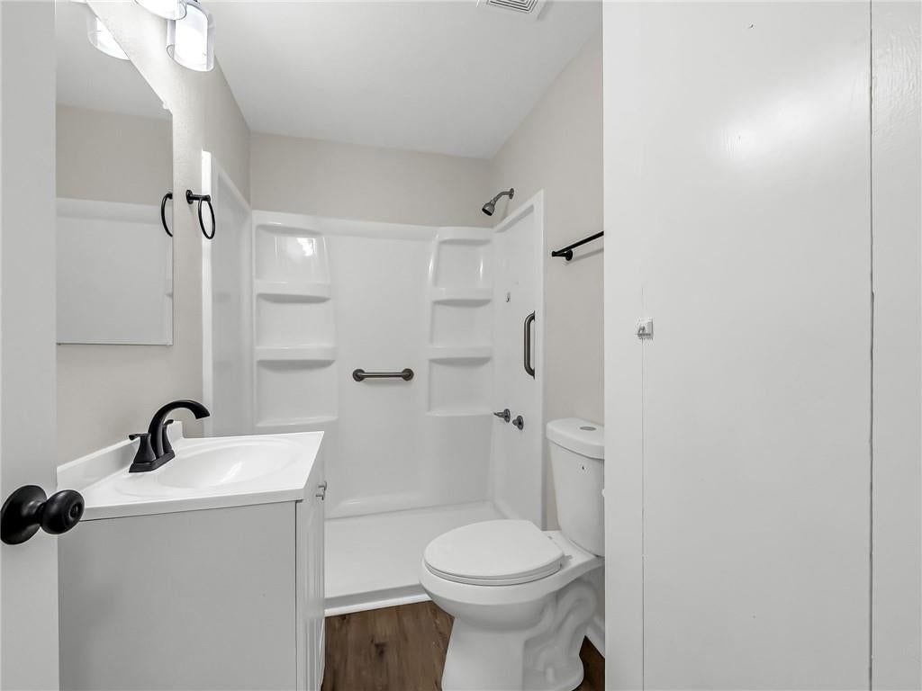 408 Zoe Street — photo 14