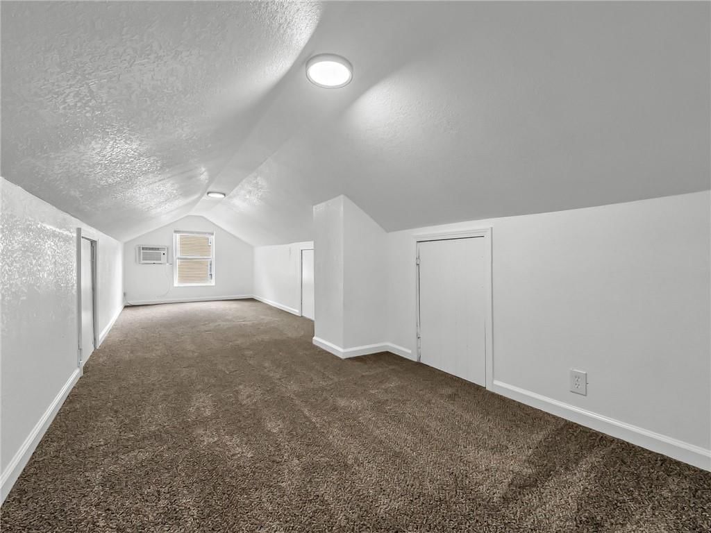 408 Zoe Street — photo 22