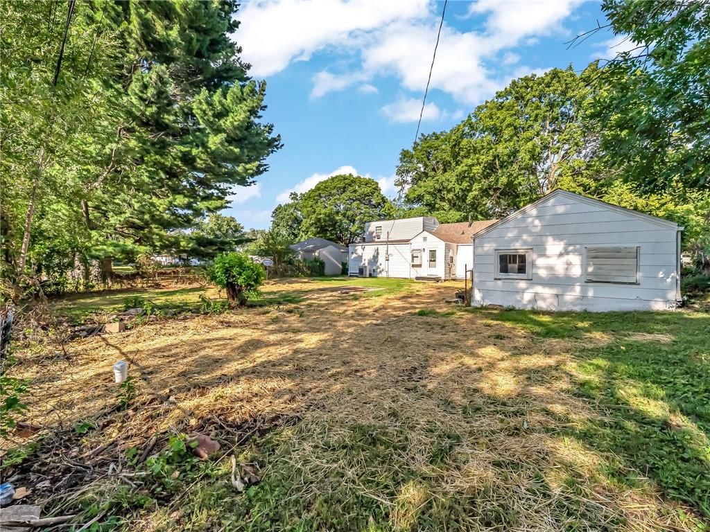 408 Zoe Street — photo 25