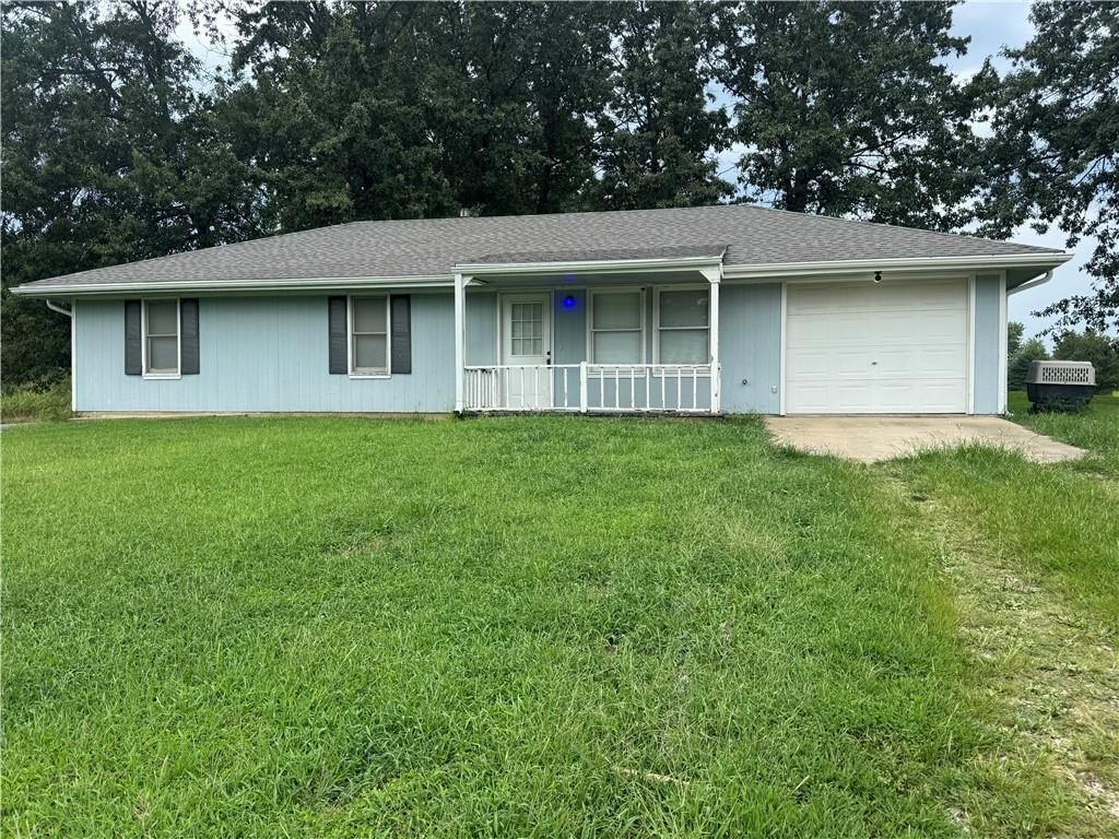 31228 Highridge Drive, Excelsior Springs, MO