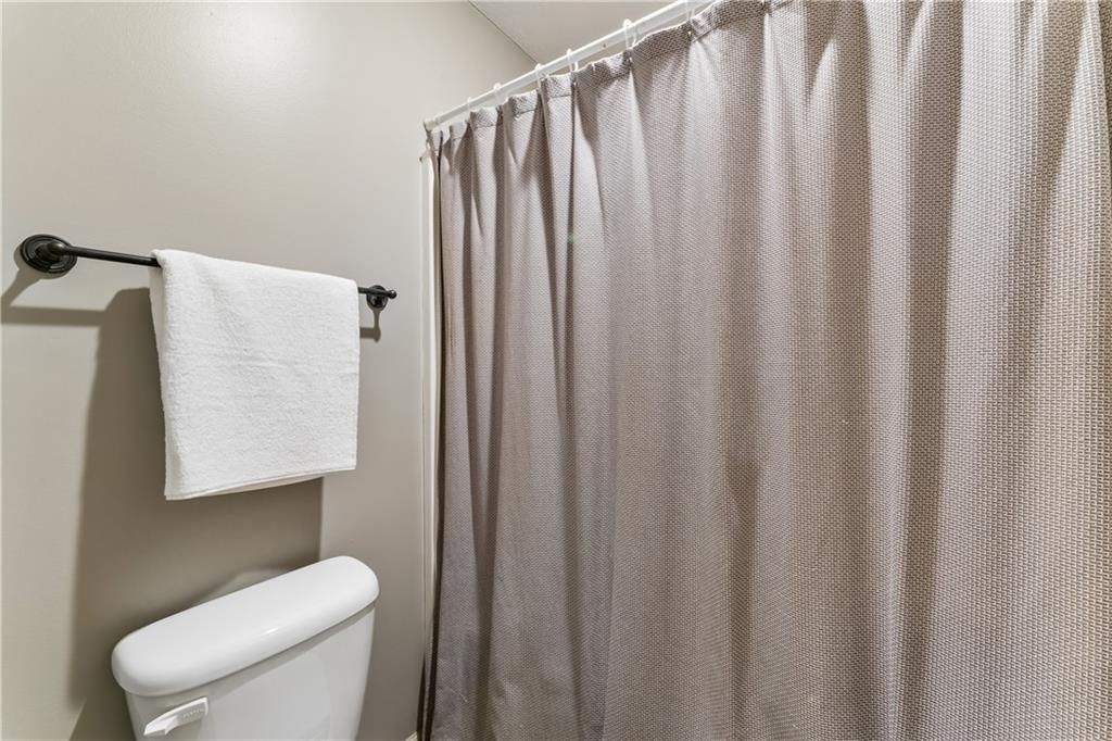 1115 Metfield Lane — photo 41