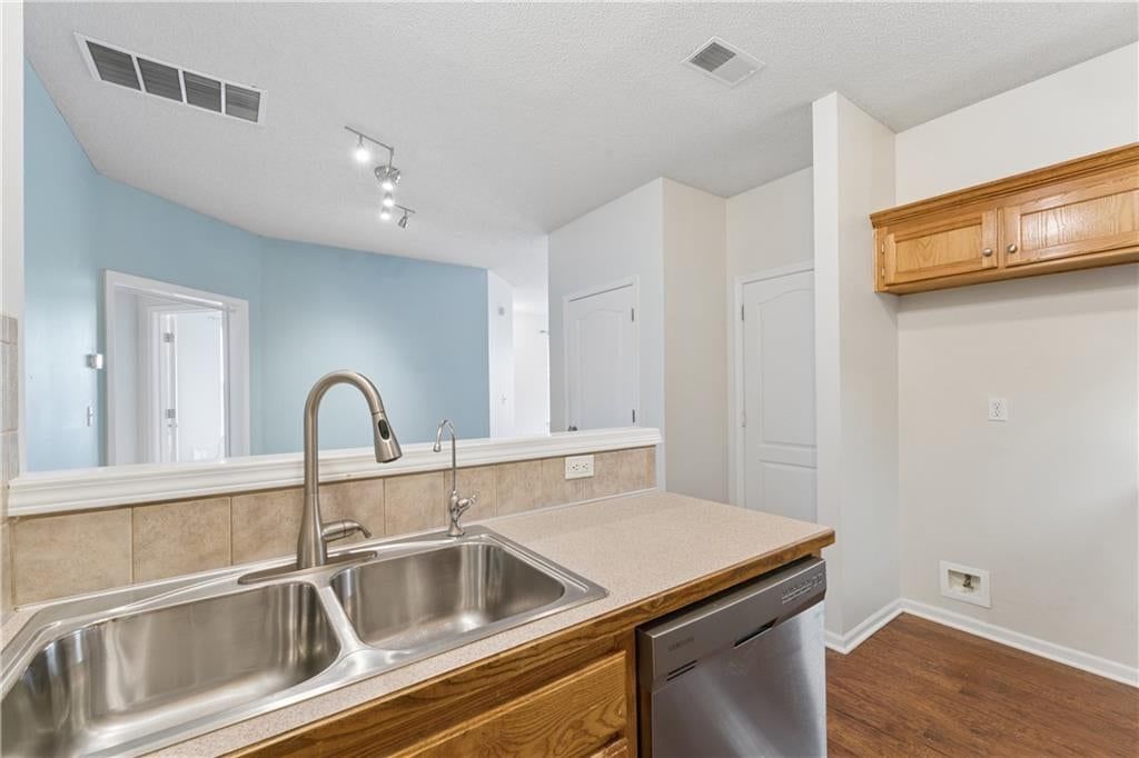 15945 S Crestview Drive — photo 17