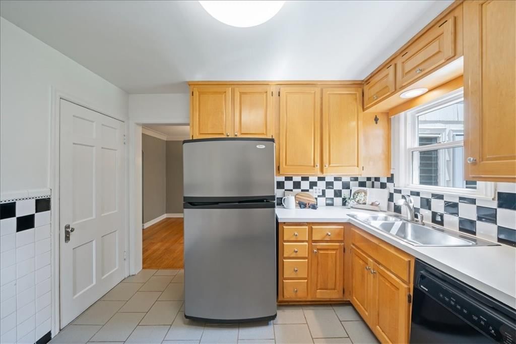 4827 Terrace Street — photo 11