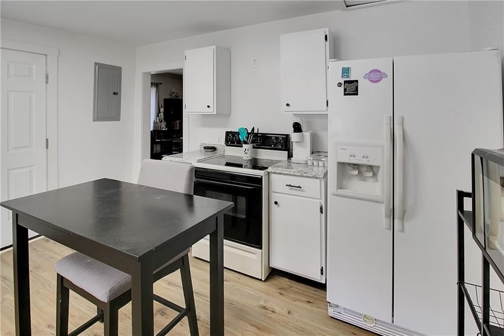 2511 Clark Avenue — photo 10