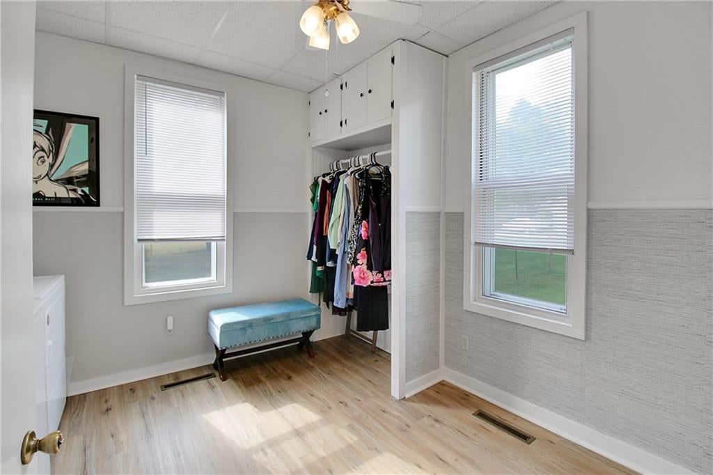 2511 Clark Avenue — photo 22
