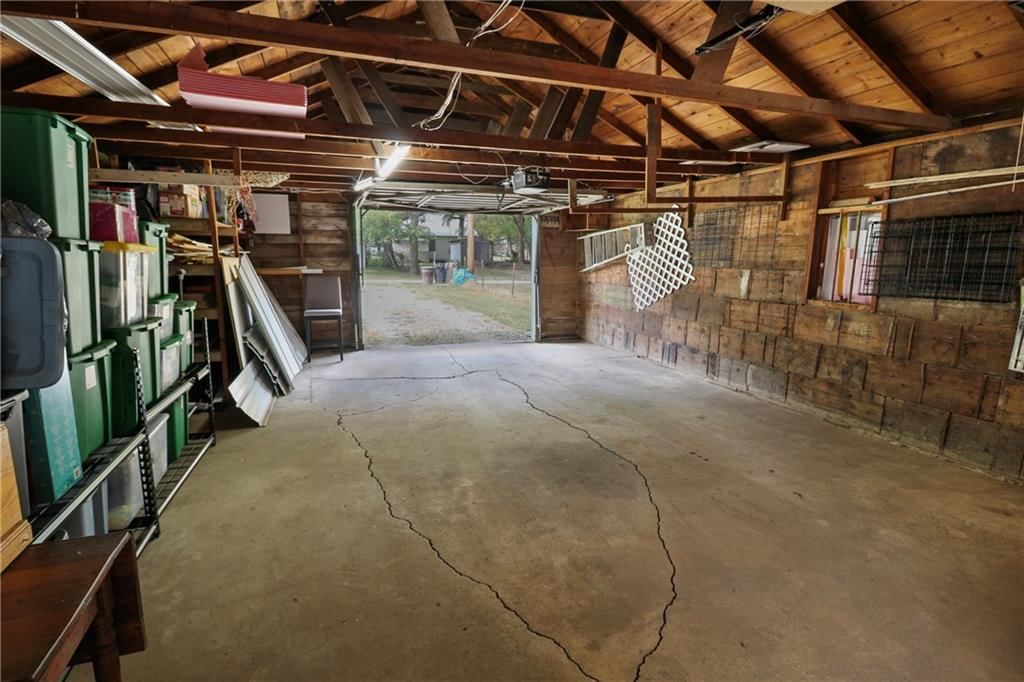2511 Clark Avenue — photo 25
