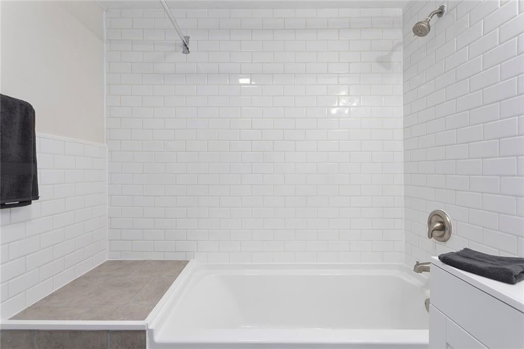 3628 N Cypress Avenue — photo 15