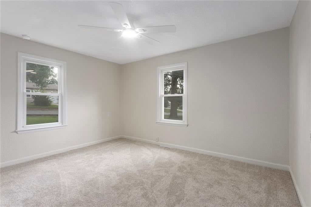 3628 N Cypress Avenue — photo 27