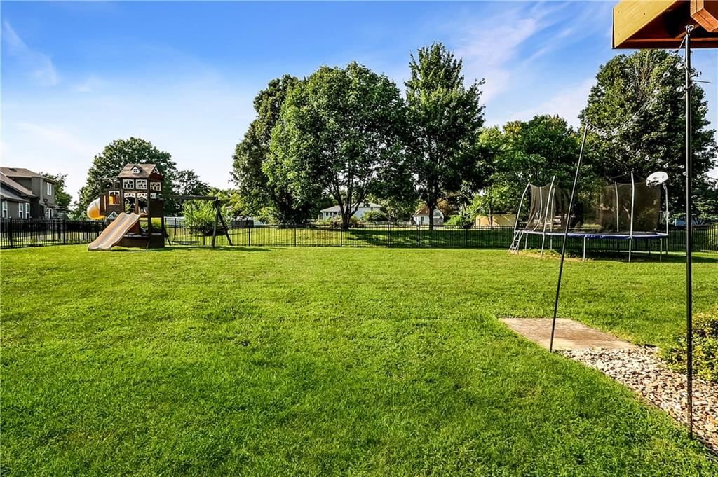 11704 Centennial Street — photo 47