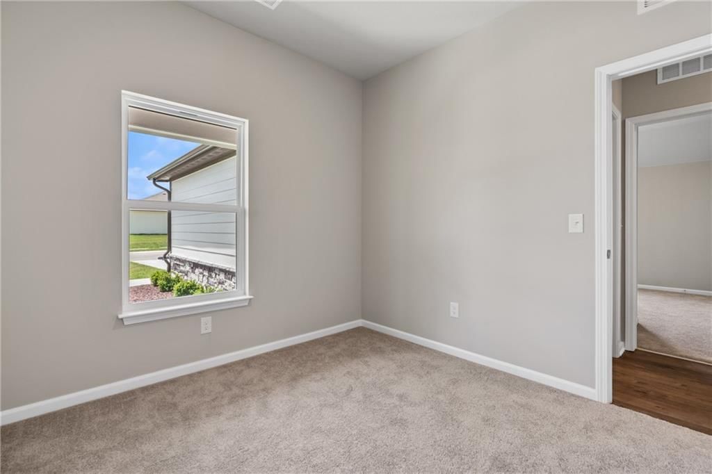 435 Valley View Drive — photo 10