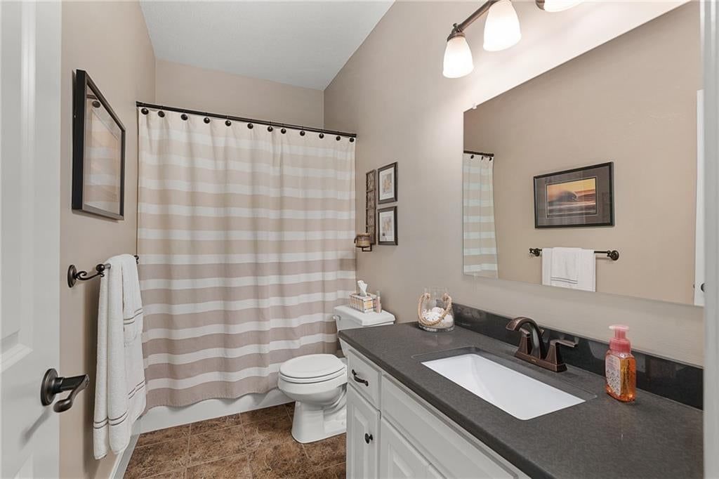 13286 Davis Avenue — photo 29
