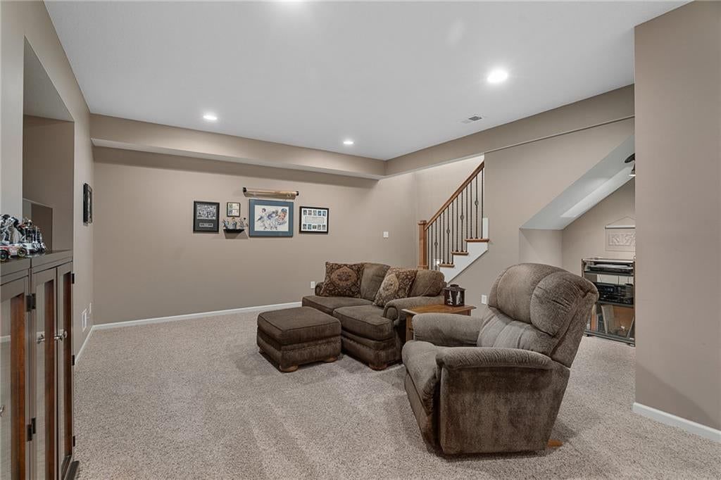 13286 Davis Avenue — photo 32