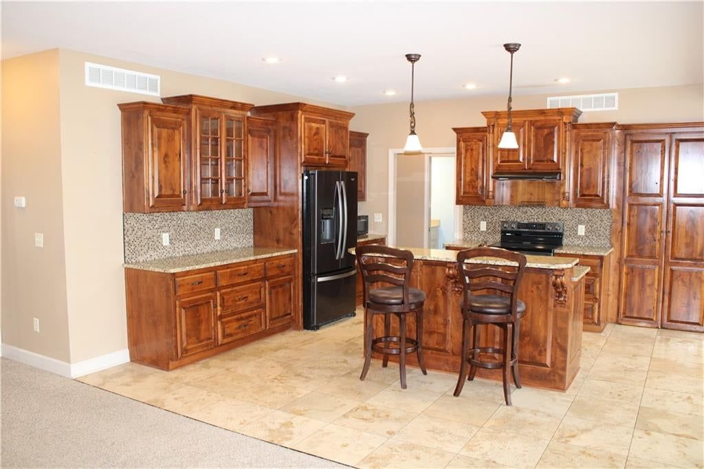 4701 Corinth Drive — photo 3