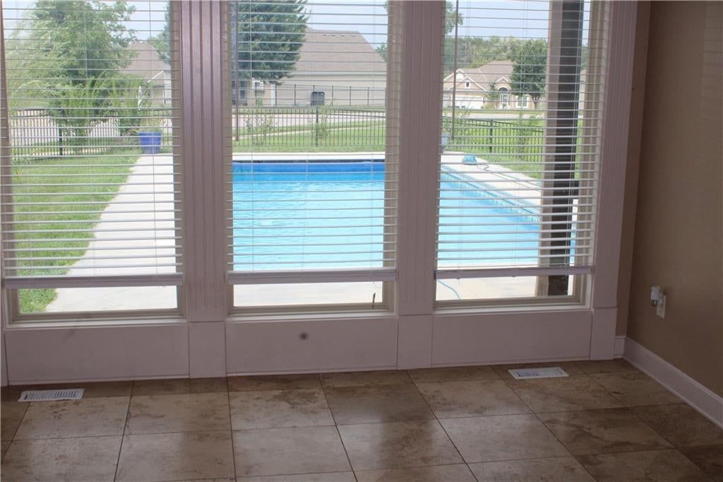 4701 Corinth Drive — photo 9