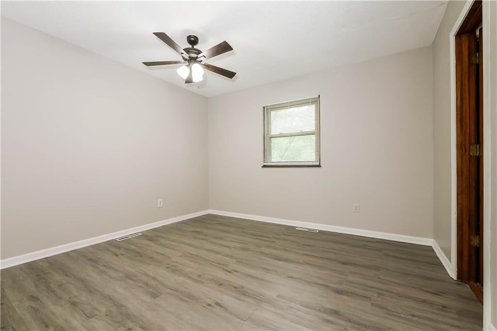 209 Valley Drive — photo 10