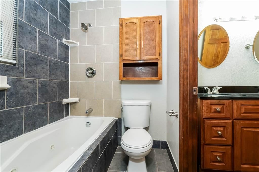 209 Valley Drive — photo 14
