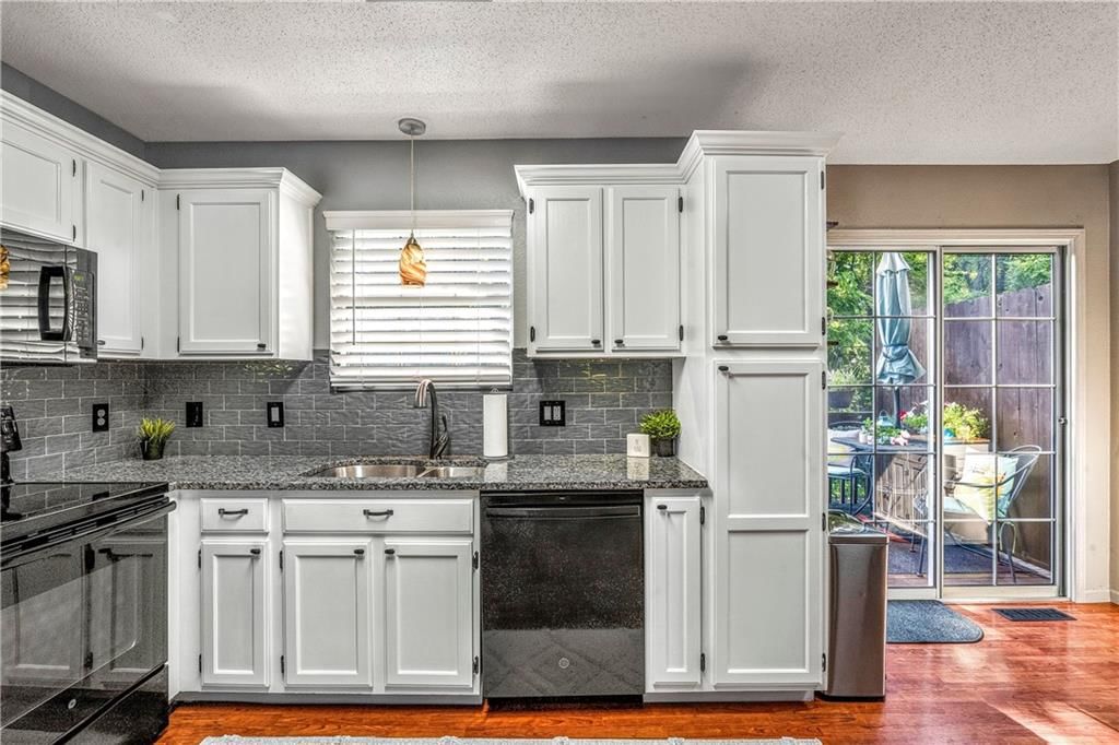 5531 NW MOONLIGHT MEADOW Drive — photo 9