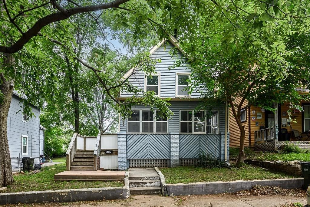 512 Ottawa Street — photo 2