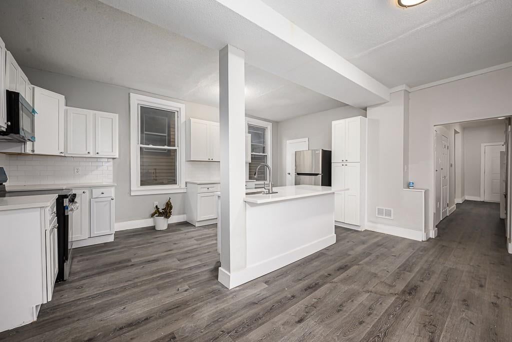 512 Ottawa Street — photo 5