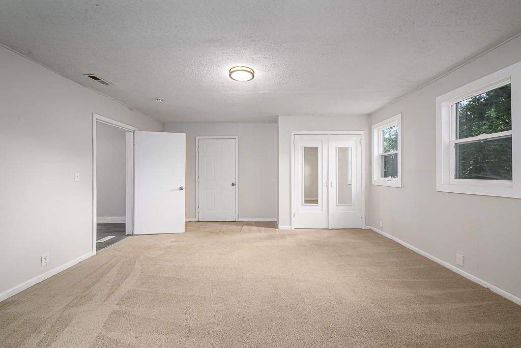 512 Ottawa Street — photo 9