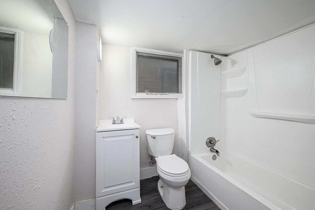 512 Ottawa Street — photo 16