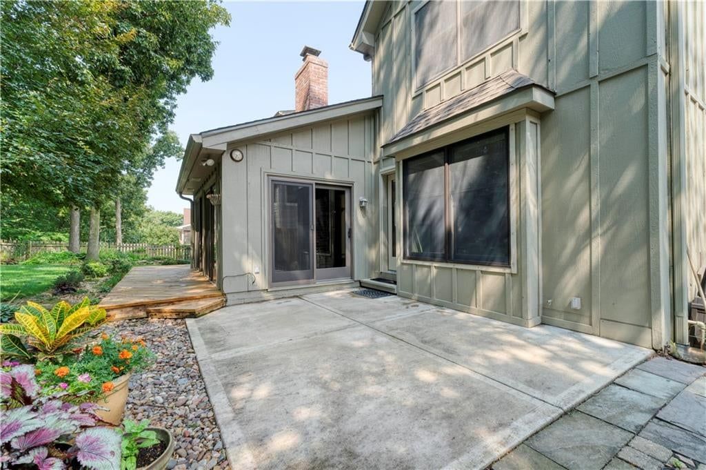 9613 W 115th Terrace — photo 40