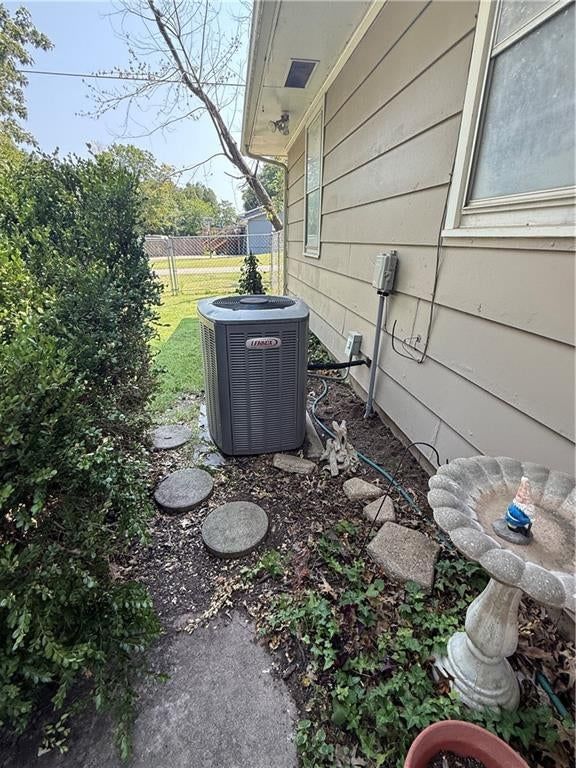 2400 Linda Jean Drive — photo 34