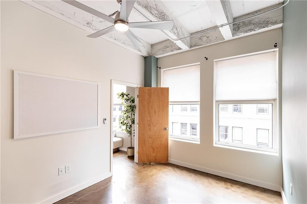 21 W 10th Street — photo 23