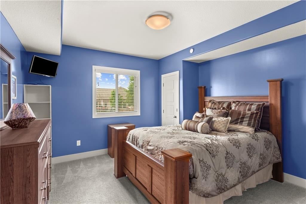 809 NE Algonquin Street — photo 10