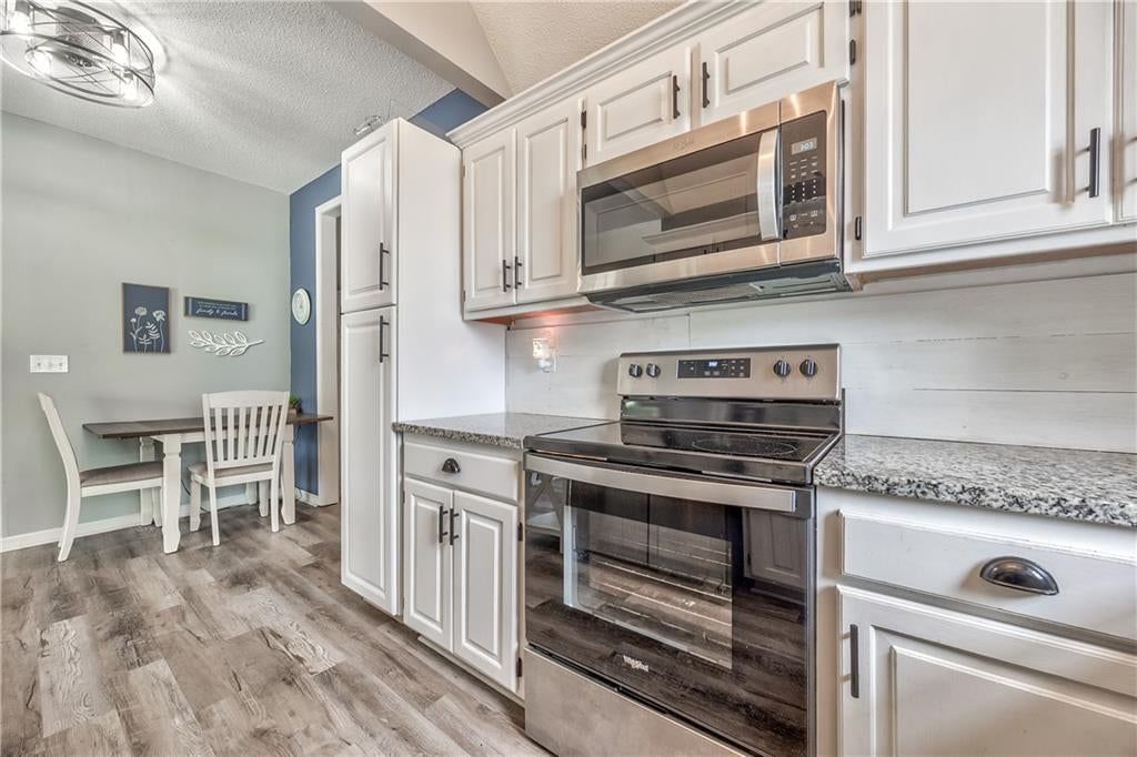 809 N Persimmon Drive — photo 6