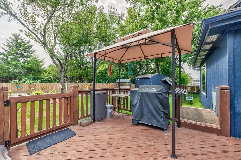 809 N Persimmon Drive — photo 21