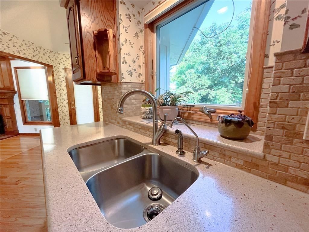 1231 Wildbriar Drive — photo 8