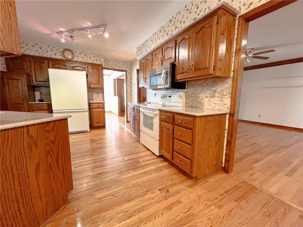 1231 Wildbriar Drive — photo 9