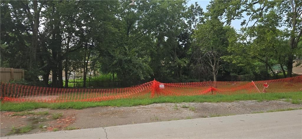 5107 E 30th Street — photo 2