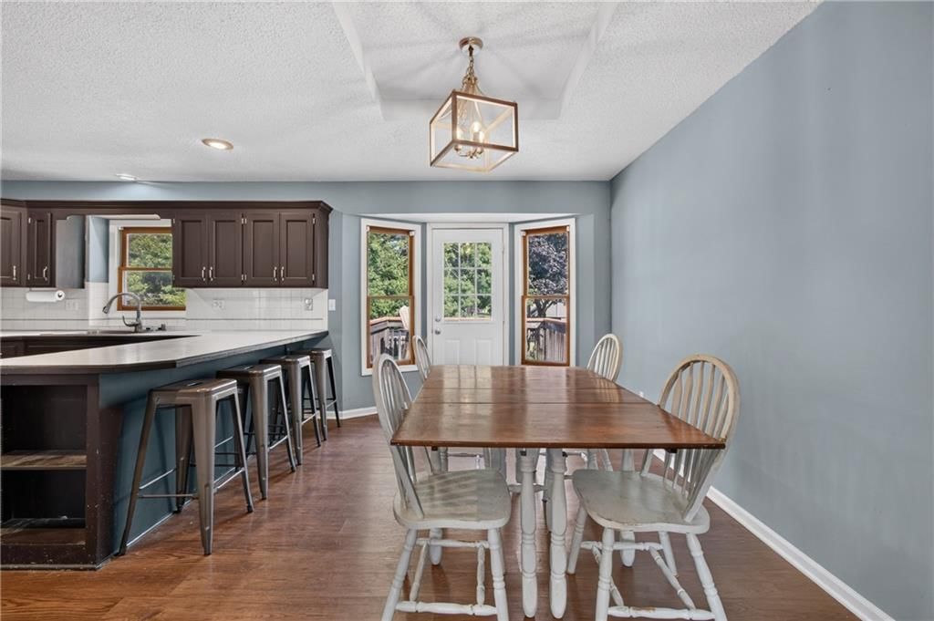 800 NE Bristol Drive — photo 8
