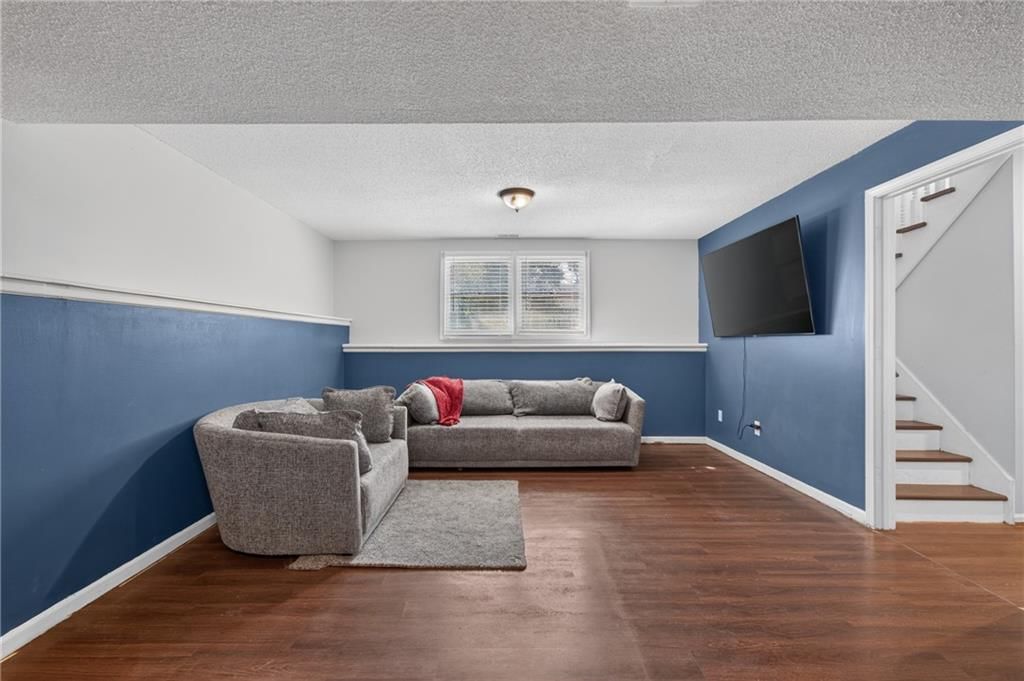 800 NE Bristol Drive — photo 22