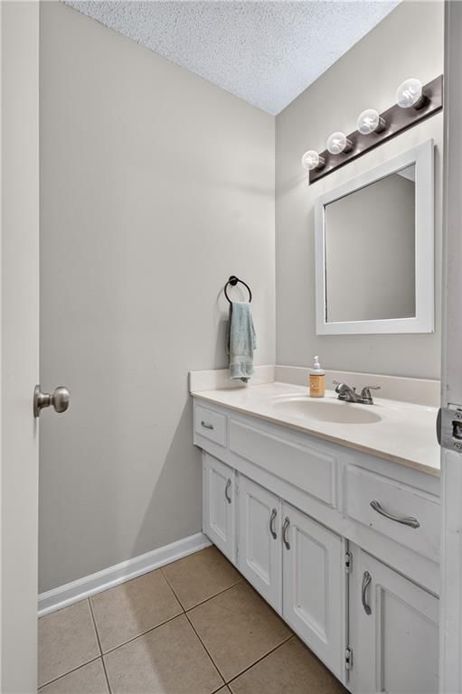 800 NE Bristol Drive — photo 25