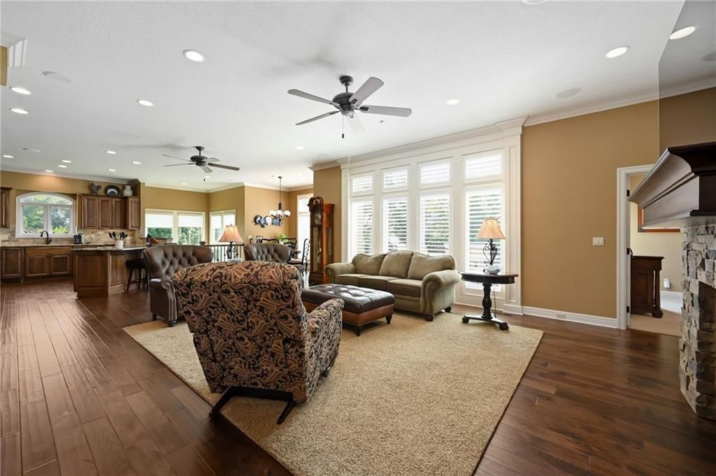 12573 Farley Street — photo 9
