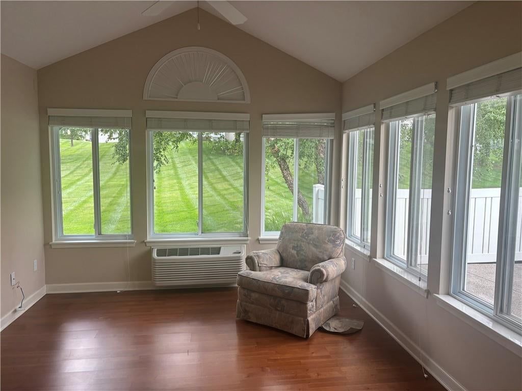 7135 Meadowsweet Lane — photo 6